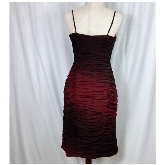 Adrianna Papell Ombre Ruffle Rosette Ruched Dress 12 Wine Black Vampy Goth Prom - Picture 9 of 9